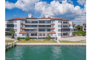 232 La Peninsula Boulevard, Naples, FL 34113 - MLS#2026023553