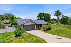 5837 Tallowood Circle, Fort Myers, FL 33919 - MLS#2026023584