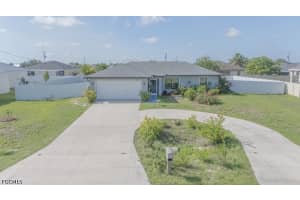 520 Wilmington Parkway, Cape Coral, FL 33993 - MLS#2026023778