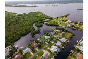 2160 Channel Way, North Fort Myers 2160 Channel Way, North Fort Myers