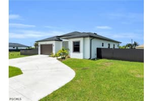 914 Chiquita Boulevard, Cape Coral, FL 33993 - MLS#2026024210