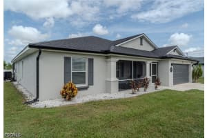 1319 15th Place, Cape Coral, FL 33993 - MLS#2026024563