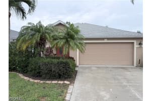 9728 Gladiolus Bulb Loop, Fort Myers