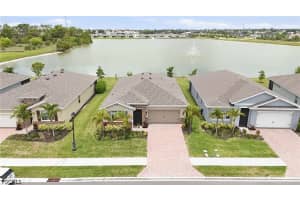 628 Parkshore Lake Avenue, Cape Coral, FL 33993 - MLS#2026024920