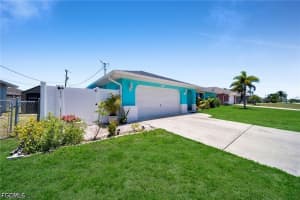 3221 11TH Place, Cape Coral, FL 33914 - MLS#2026024944