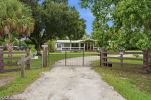 3700 Fort Adams Avenue, Labelle, FL 33935 - MLS#2026024950