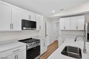 2006 16th Place, Cape Coral, FL 33993 - MLS#2026024956