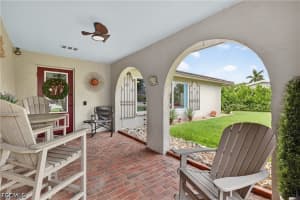 833 Town And River Drive, Fort Myers, FL 33919 - MLS#2026025005