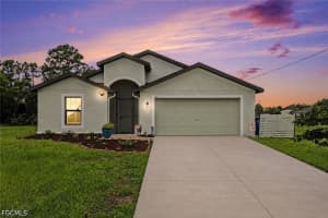 816 La Salle Ave, Fort Myers