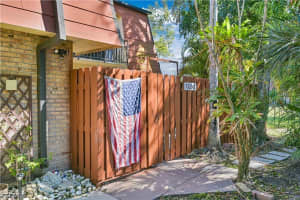 1520 Park Meadows Drive, Fort Myers, FL 33907 - MLS#2026025290