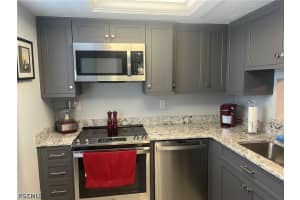1580 Pine Valley Dr 305, Fort Myers