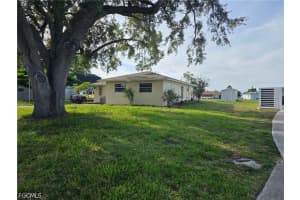 1434 Caywood Circle, Lehigh Acres, FL 33936 - MLS#2026025471
