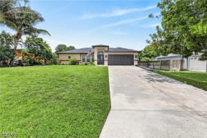 2205 1st Place, Cape Coral, FL 33909 - MLS#2026025490