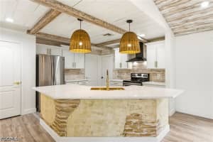 2406 E 23rd St, Alva