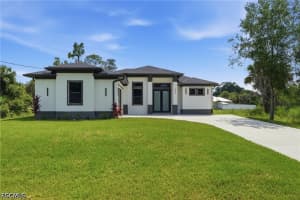 3823 Heyburn Street, Fort Myers, FL 33905 - MLS#2026025878