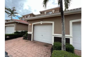 9634 Roundstone Cir, Fort Myers