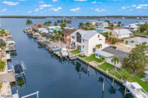 2742 Bruce Street, Matlacha, FL 33993 - MLS#2026026235