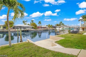 2742 Bruce Street, Matlacha, FL 33993 - MLS#2026026235