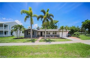 1410 Paloma Dr, Fort Myers