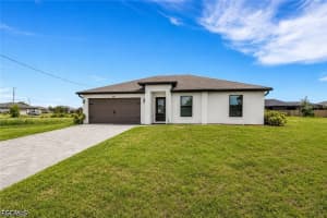 219 Nw 25th Ter, Cape Coral