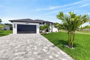 2014 8th Place, Cape Coral, FL 33991 - MLS#2026026689