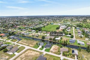 2014 8th Place, Cape Coral, FL 33991 - MLS#2026026689