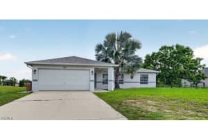 827 29th Terrace, Cape Coral, FL 33914 - MLS#2026026772