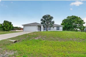 827 29th Terrace, Cape Coral, FL 33914 - MLS#2026026772