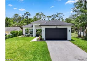 2123 19th Street, Naples, FL 34117 - MLS#2026027202