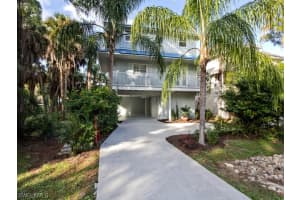 751 Park Ave, Naples, FL 34110, Sold 01/24/14
