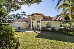 586 Roma Ct, Naples, FL 34110, Sold 06/26/14