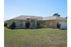 32 Crestwood Cir E, Lehigh Acres, FL 33936, Sold 03/07/14