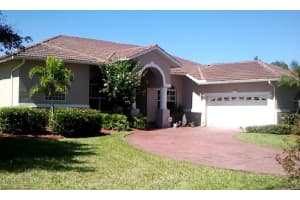 8658 S Lake Cir, Fort Myers, FL 33908, Sold 09/16/14