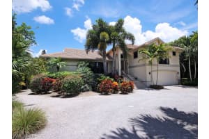 3744 W Gulf Dr, Sanibel, FL 33957, Sold 04/21/15