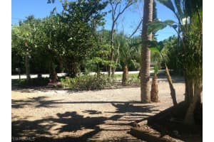 3716 Coquina Dr, Sanibel, FL 33957, Sold 09/24/15