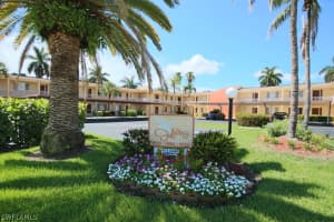 1920 SE 43rd St APT 215, Cape Coral, FL 33904, Sold 02/27/15
