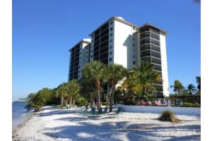 17080 Harbour Pointe Dr #217, Fort Myers, FL 33908, Sold 08/11/15