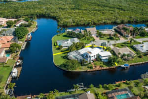 6527 Daniel Ct, Fort Myers, FL 33908, Sold 01/15/16