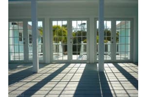 1328 Sea Spray Ln, Sanibel, FL 33957, Sold 03/23/16