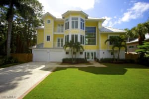 794 Pan Am Ave, Naples, FL 34110, Sold 06/22/15