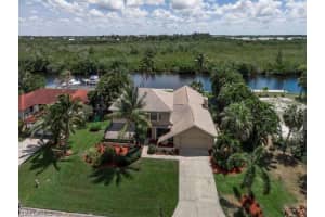 6800 Danah Ct, Fort Myers, FL 33908, Sold 09/17/15