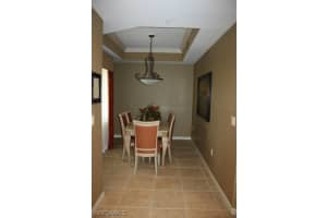 221 9th St S, Naples, FL 34102, Sold 12/10/15