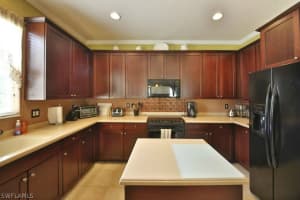 8561 Colony Trace Dr, Fort Myers, FL 33908, Sold 12/18/15