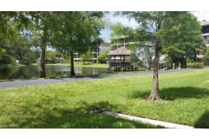 10021 Lake Cove Dr APT 301, Fort Myers, FL 33908, Sold 08/04/15