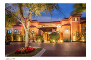 221 9th St S #104, Naples, FL 34102, Sold 10/05/15