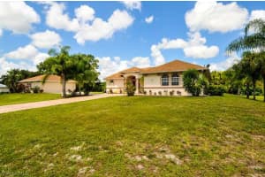 18801 Creek Bridge Ct, Alva, FL 33920, Sold 12/08/15