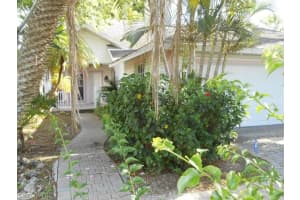 1973 Timberline Dr, Naples, FL 34109, Sold 09/18/15