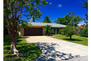 581 E Rocks Dr, Sanibel, FL 33957, Sold 12/22/15