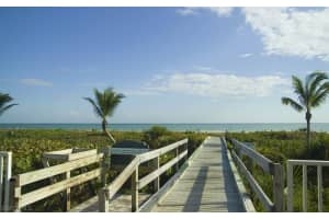 827 E Gulf Dr UNIT B1, Sanibel, FL 33957, Sold 12/31/15