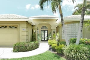 1925 Timberline Dr, Naples, FL 34109, Sold 11/05/15